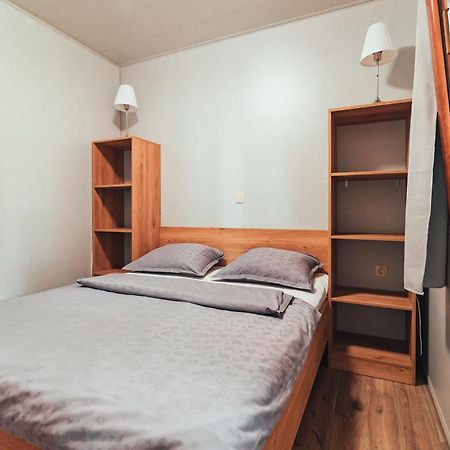 Terme Banovci - Mobilne Hiske Med Brajdami Hotell Eksteriør bilde